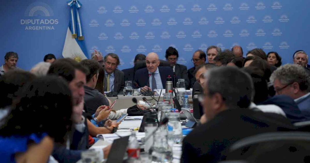 en-pleno-debate-de-la-ley-omnibus,-el-club-politico-argentino-les-reclamo-al-gobierno-y-al-congreso-un-«dialogo-inteligente-y-profundo»