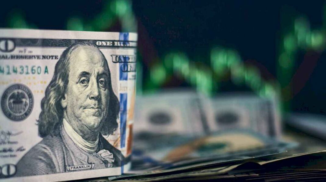 dolar-blue-y-dolar-hoy:-a-cuanto-cotizan-este-lunes-5-de-febrero