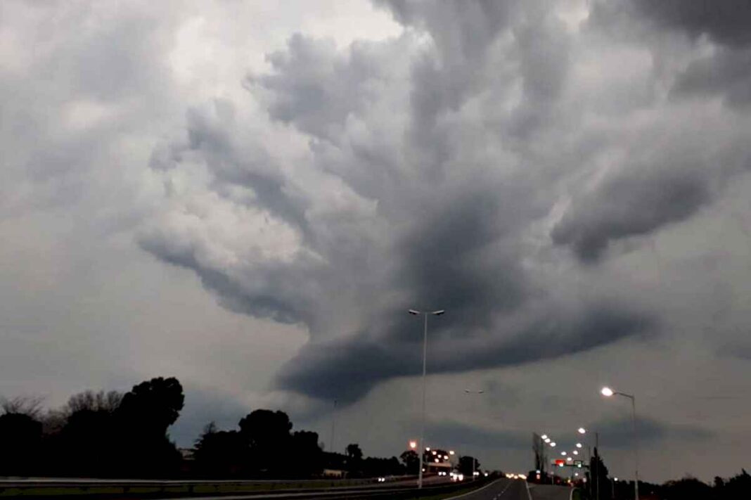 alerta-meteorologica-en-ocho-provincias-por-lluvias,-tormentas-y-granizo