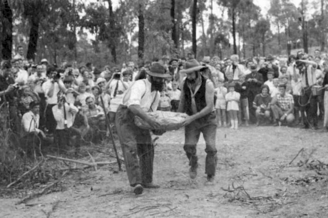 la-historia-de-los-dos-pobres-mineros-que-hallaron-la-pepita-de-oro-mas-grande-del-mundo-pero-cuyos-tataranietos-no-heredaron-nada