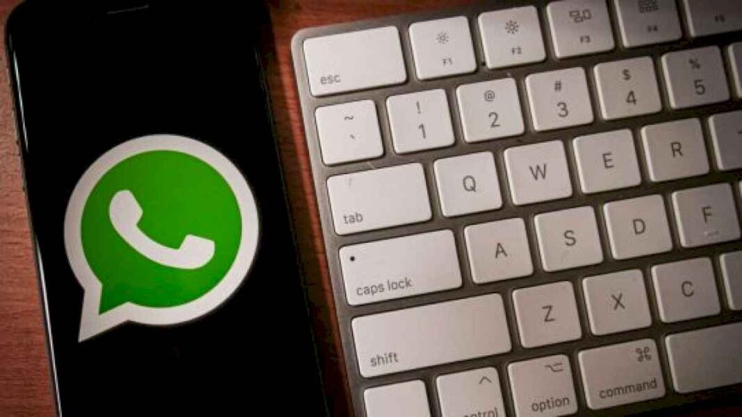 meta-incorporo-su-asistente-de-ia-en-whatsapp:-como-funciona-la-nueva-herramienta