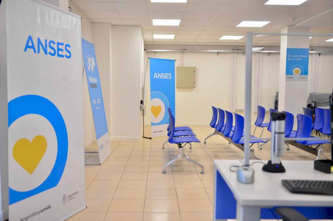 calendario-de-la-anses:-todas-las-prestaciones-que-se-pagan-este-lunes-26-de-agosto