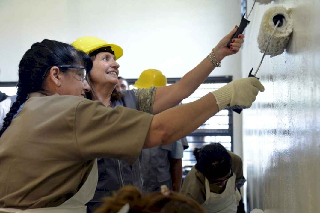 manos-a-la-obra:-buscan-imponer-una-medida-para-que-todos-los-presos-del-pais-trabajen-ocho-horas-dentro-de-las-carceles