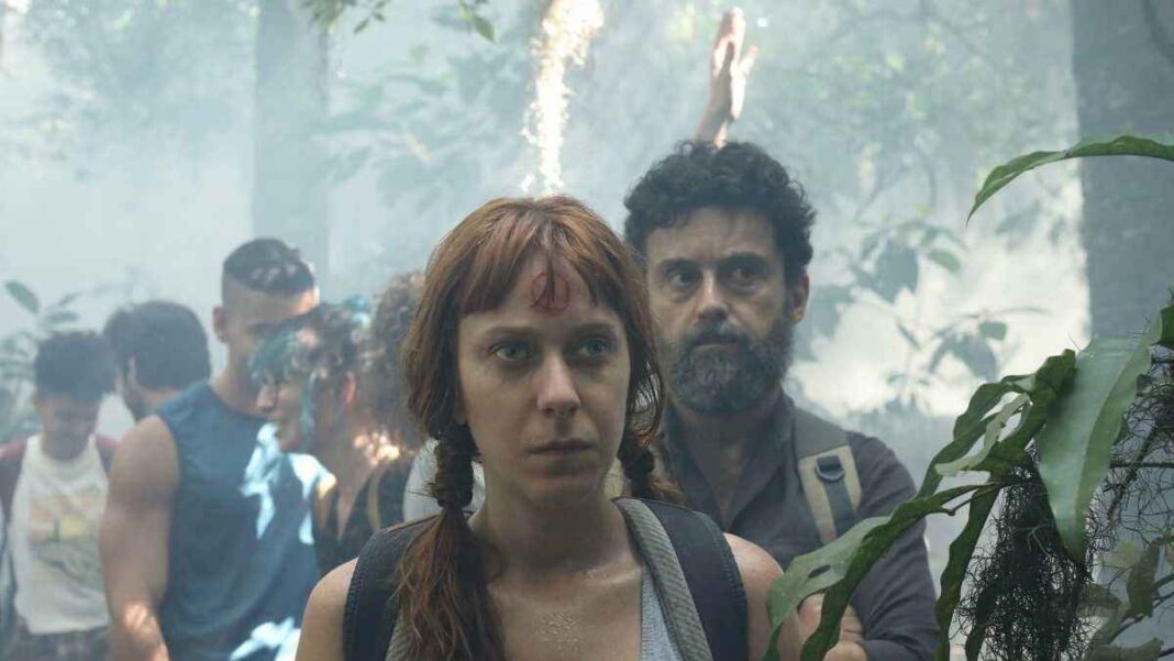 max:-la-miniserie-de-suspenso-sobre-un-grupo-que-es-atacado-en-el-medio-de-la-selva-y-su-refugio-es-aun-mas-peligroso