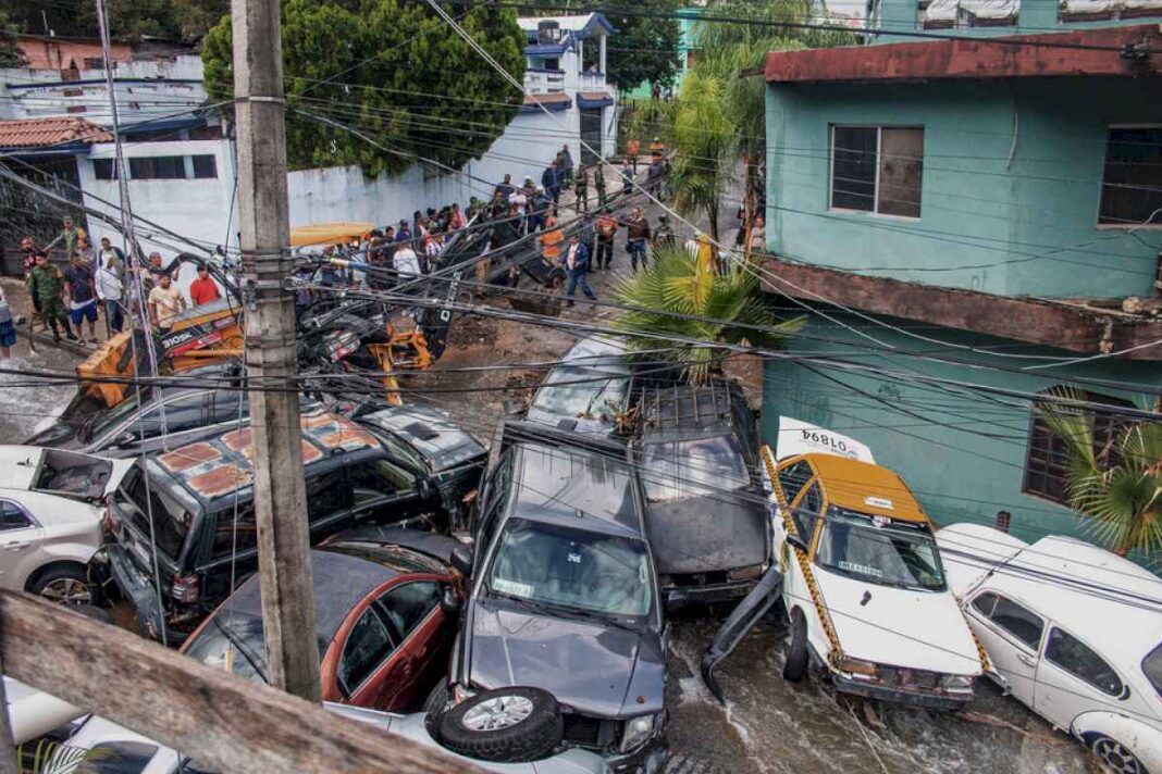 al-menos-dos-muertos-por-las-inundaciones-en-nuevo-mexico,-estados-unidos