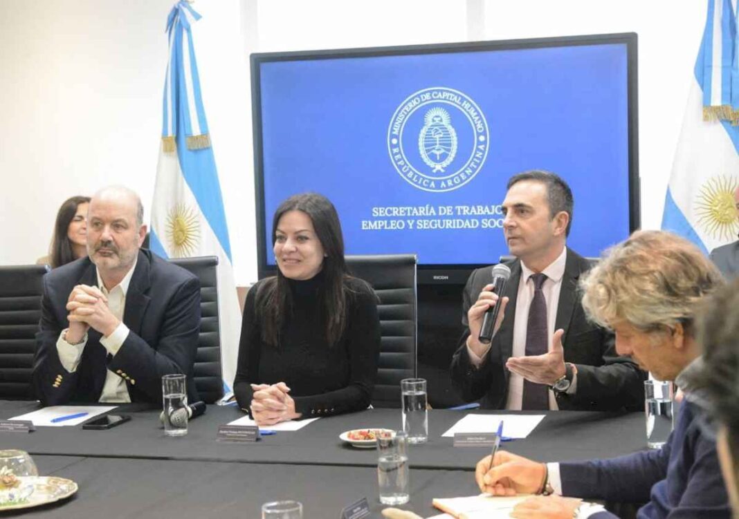 paro-de-transporte:-el-gobierno-no-dictaria-la-conciliacion-obligatoria-y-el-miercoles-habra-complicaciones-para-movilizarse