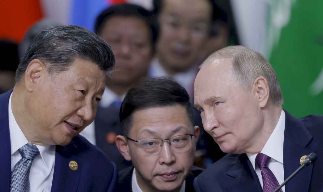 cumbre-de-los-brics:-putin-exhibio-que-no-esta-solo,-pero-no-todo-es-lo-que-parece