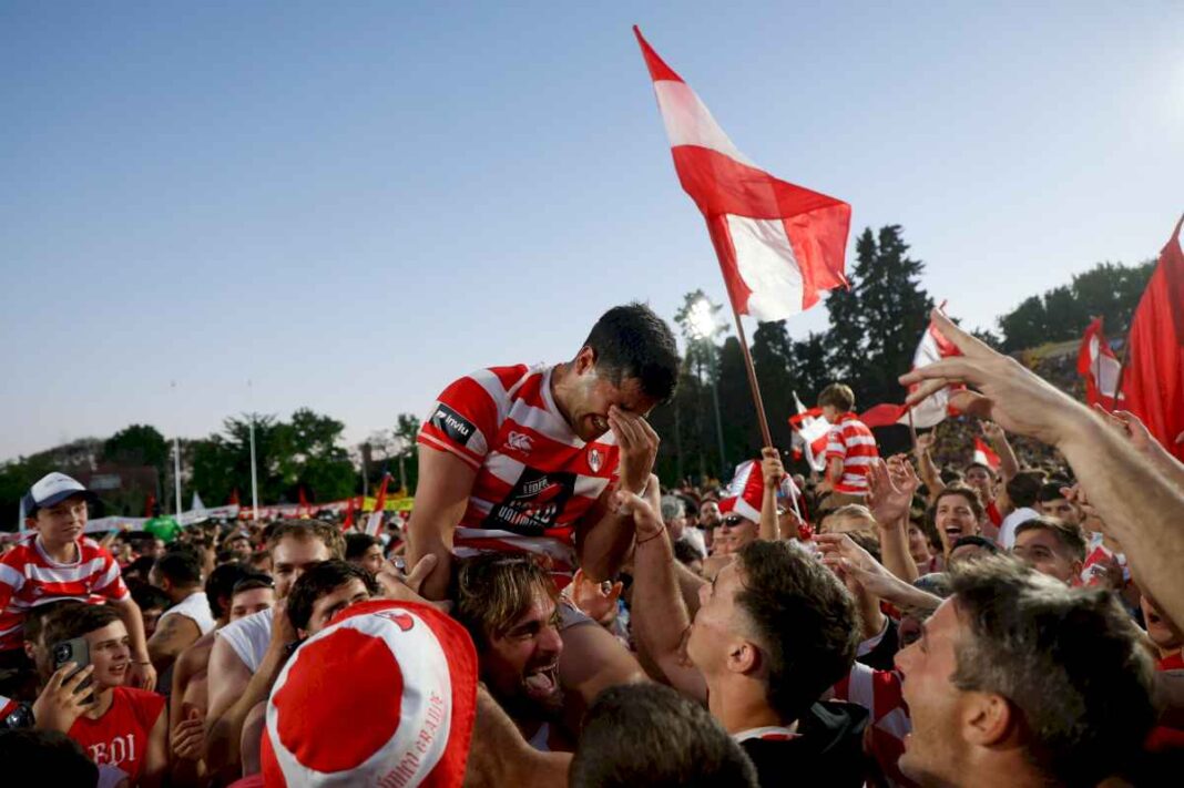 alumni,-nuevo-monarca-del-top-12-de-urba:-es-muy-loco-salir-campeones-de-esta-manera