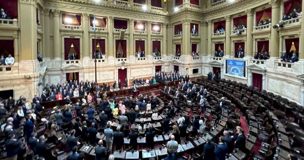 una-nueva-encuesta-midio-la-imagen-del-congreso-y-los-principales-bloques:-resultados-lapidarios