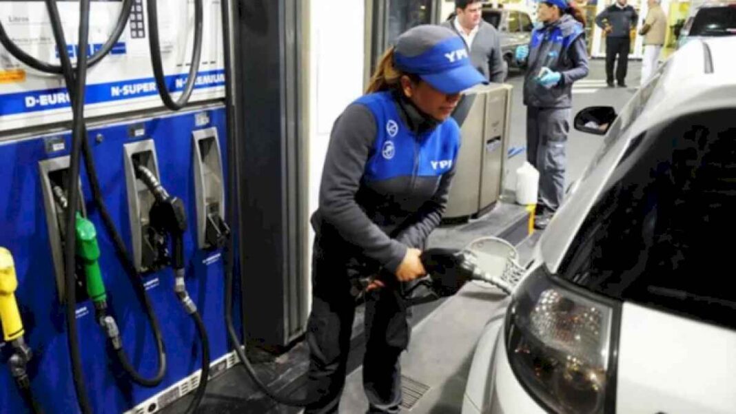 el-gobierno-de-milei-vuelve-a-actualizar-los-precios-de-combustibles-y-podria-haber-aumentos