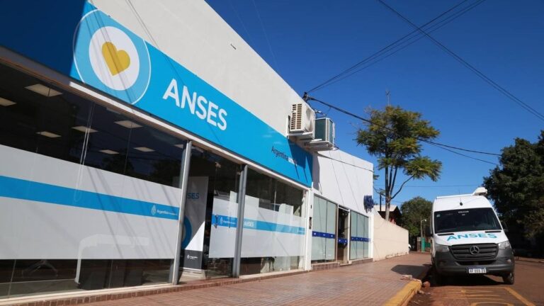 ANSES: quienes cobran sus haberes este viernes 22 de noviembre