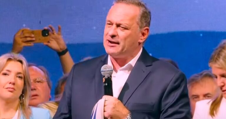 Álvaro Delgado felicitó a Yamandú Orsi tras su victoria en las elecciones de Uruguay