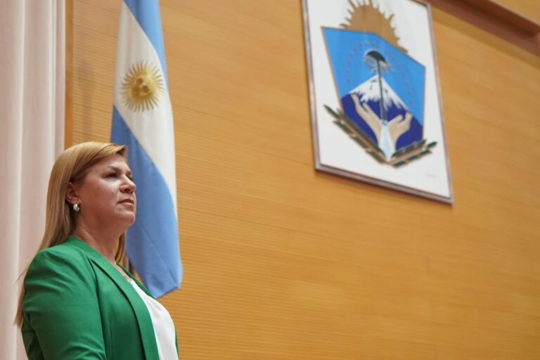 Crisis institucional en Neuquén: la Legislatura suspendió a la vicegobernadora en medio de un escándalo de corrupción