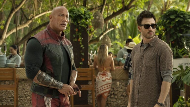 «Código: Traje Rojo» confirma su fecha de estreno en Prime Video