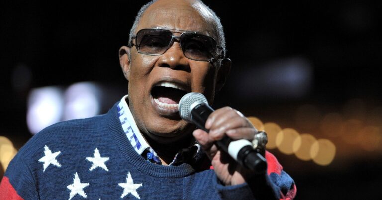 Murió Sam Moore, voz de algunos de los mayores éxitos de la época de oro del soul