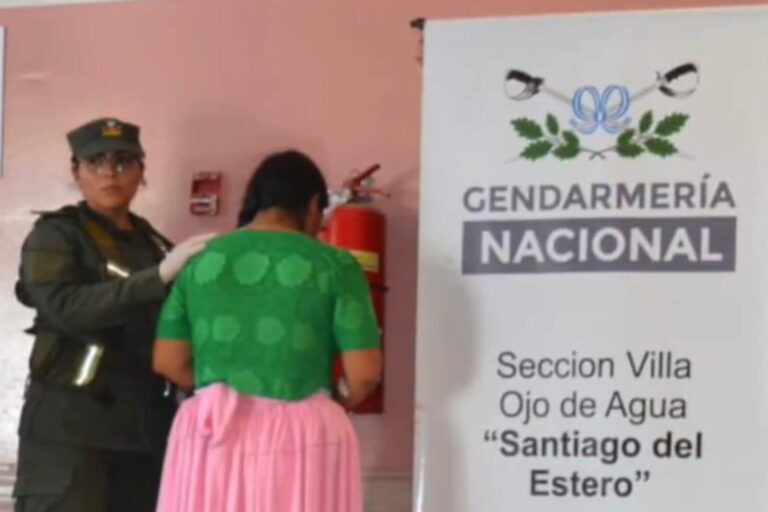 Gendarmería detuvo a bolivianas que intentaban entrar al país con cápsulas de cocaína
