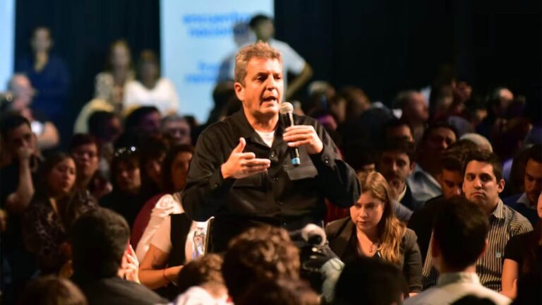 Sergio Massa llamó a «construir unidad» que «ponga límites a este gobierno»