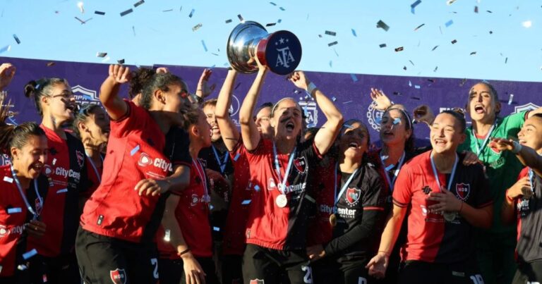Copa Federal Femenina. Newells campeón.
