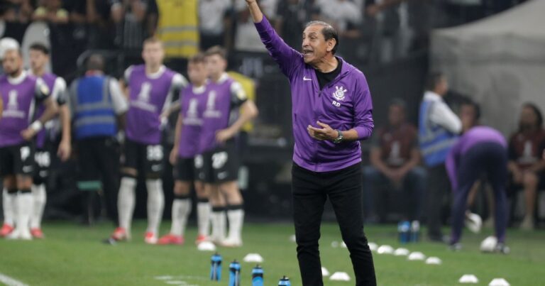 Oficial: echaron a Ramón Díaz de Corinthians