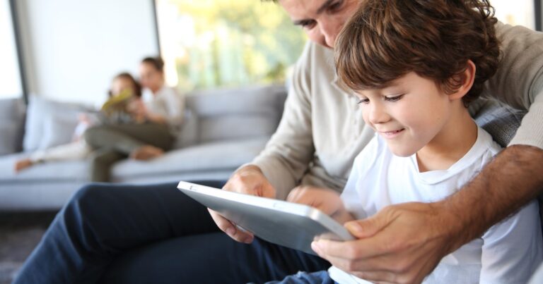 Fotos, videos y mensajes a salvo: paso a paso, cómo resguardar para siempre tus archivos digitales