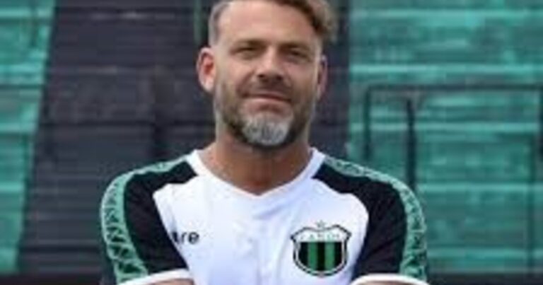 Chicago anunció a su nuevo entrenador y alcanzó una marca insólita