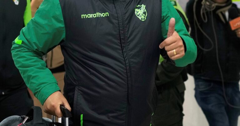 La fuerte denuncia del DT de Bolivia tras la polémica en Venezuela: «Un secuestro»