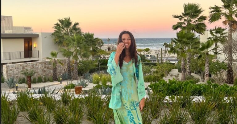 La argentina detrás del vestido de Carrie en «And Just Like That»