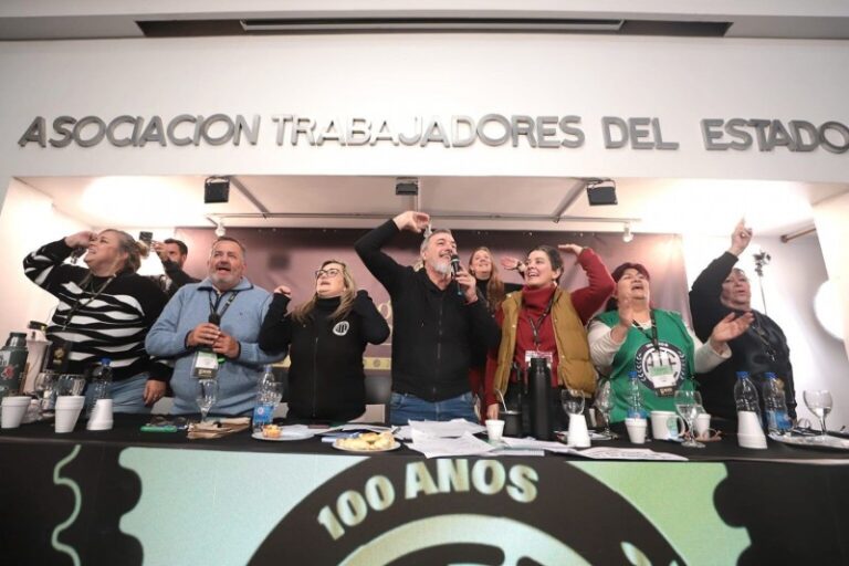 Hoy, 27 de junio las y los trabajadores públicos tendrán asueto en el país