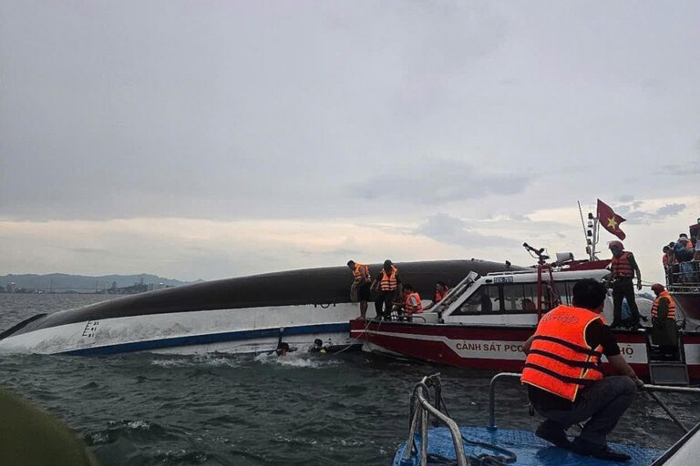 Accidente fatal en Vietnam: volcó un barco turístico en la Bahía de Ha Long y murieron 28 personas