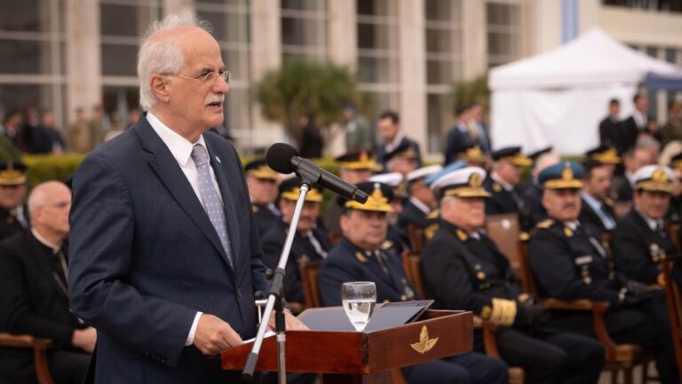 Jorge Taiana cruzó a Peter Lamelas por sus dichos y criticó la política exterior de Javier Milei