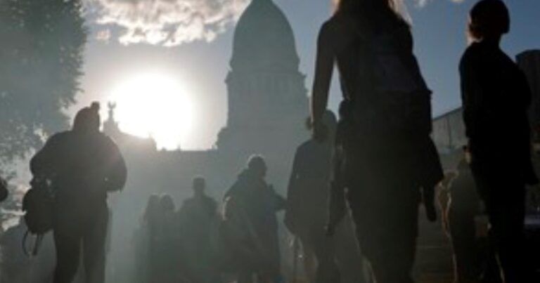 Una temperatura sorpresiva en la Ciudad anticipa un trimestre atípico que suma inquietud por las lluvias