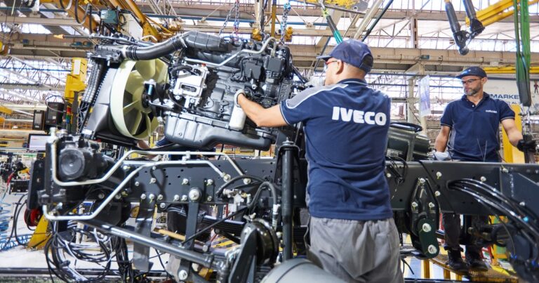 Fuerte advertencia de la Iglesia al Gobierno por el plan económico: «Cuidar el empleo debe ser una prioridad»