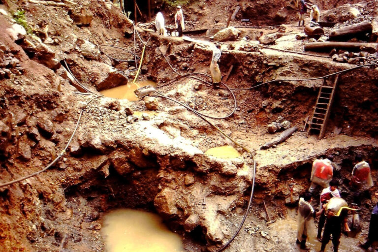 Minería ecuatoriana impulsa la economía con más de $1.500 millones en exportaciones