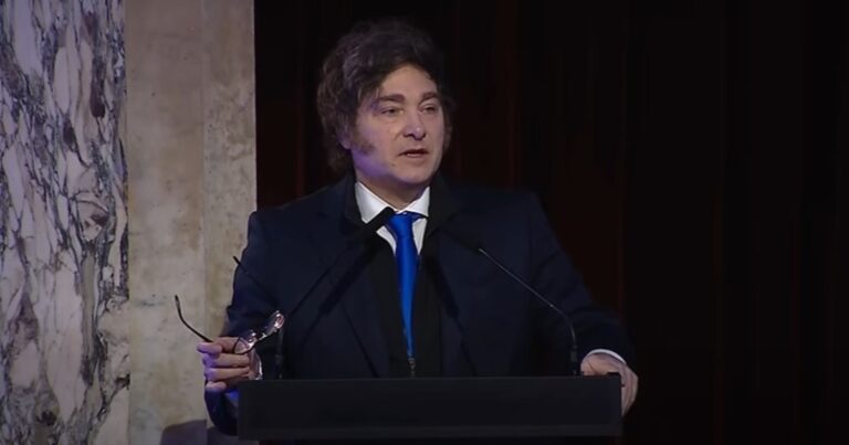 Milei cruzó al kirchnerismo por la votación en Diputados: «Tienen secuestrado al Congreso y quieren quebrar al Estado»