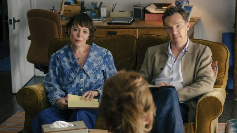 Olivia Colman y Benedict Cumberbatch estrenan «Los Roses», una exposición de las relaciones modernas