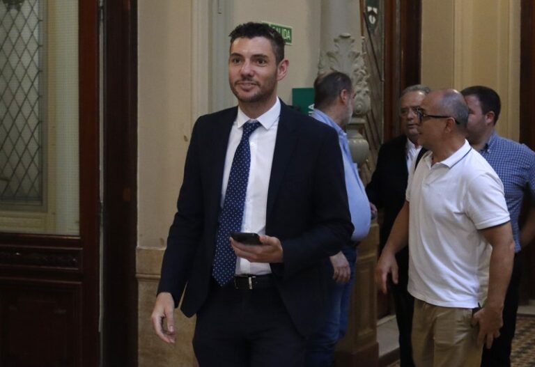 Arabia se atornilla a la vicepresidencia del PRO después de decir que el partidonoexistemás