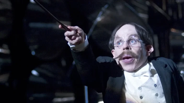 Warwick Davis regresa a Hogwarts: el actor repetirá su papel del profesor Flitwick en la serie de «Harry Potter»