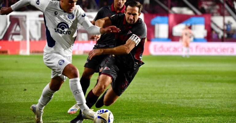 A Lanús le alcanzó con cuatro toques y un gol para ganarle a Independiente Rivadavia