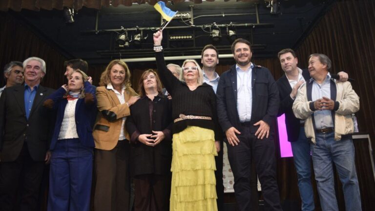 Con Elisa Carrió, la Coalición Cívica lanzó su campaña en Ciudad: «Las listas de LLA están llenas de lo peor del PJ»