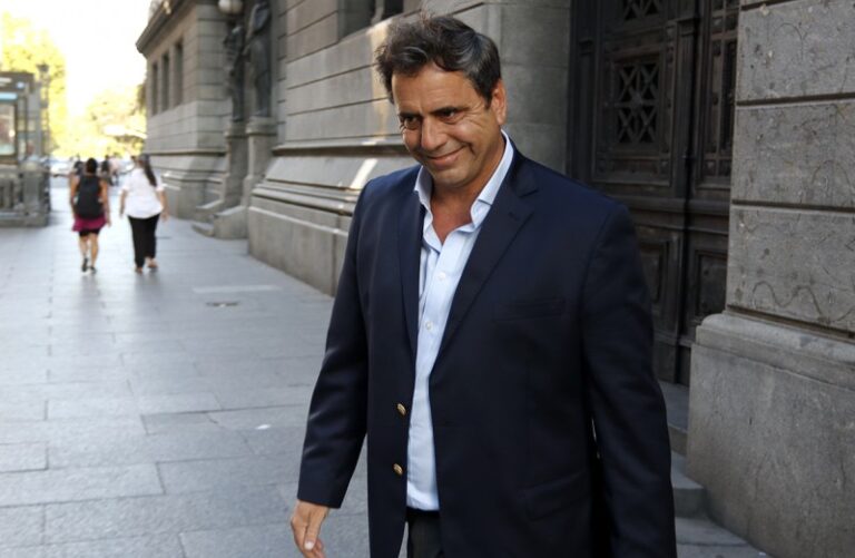 Milei nombró a Catalán en YPF para que cobre un sueldo de 140 millones
