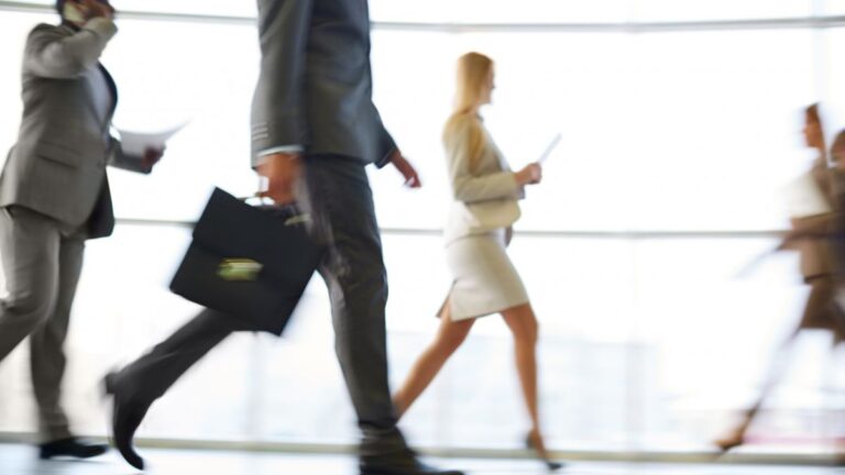 Reforma laboral: tras la media sanción, proponen una alternativa que combine modernización y más derechos