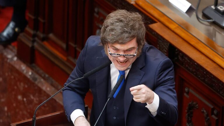 Sin nada para mostrar ni para anunciar, Javier Milei apeló al viejo manual de la bravuconada