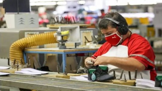 Fue una reforma bastante light, no fue al fondo que es buscar contratar empleados más barato