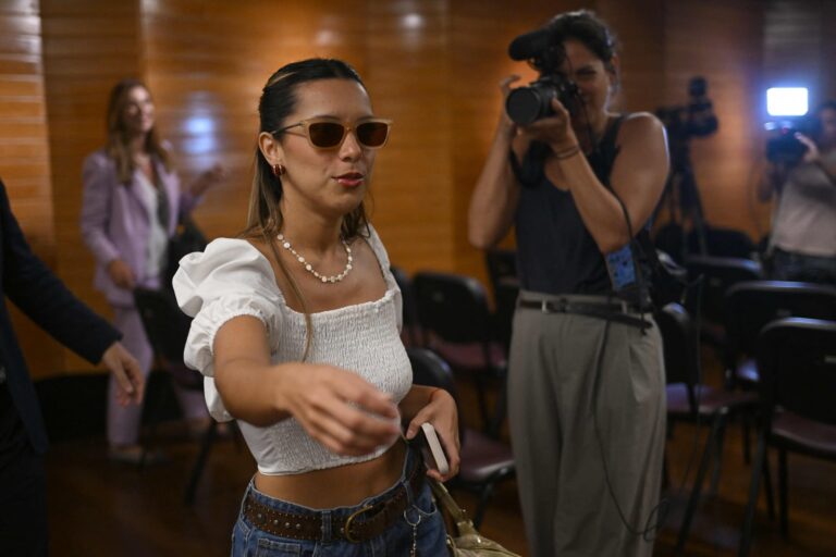 Agostina Páez, abogada argentina, en declaraciones a la prensa sobre su caso judicial en Brasil.