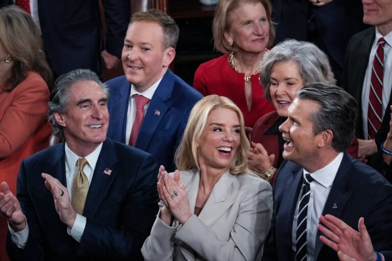 Donald Trump durante una reunión con miembros de su gabinete en la Casa Blanca.