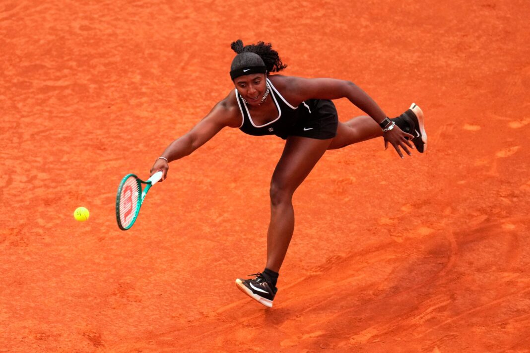 Partido de tenis femenino en la Caja Mágica de Madrid durante el Masters 1000 2026