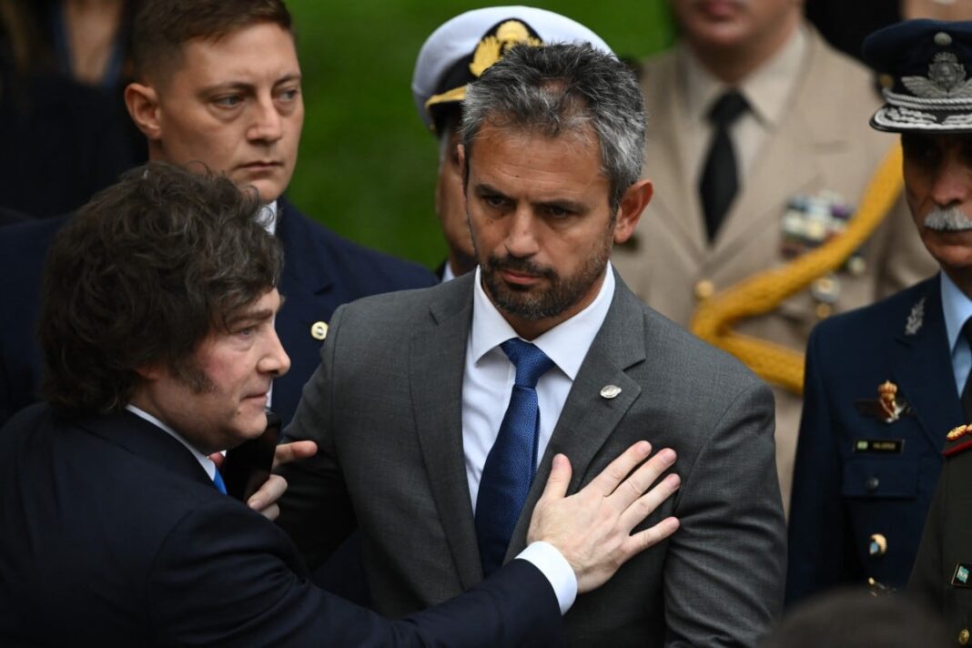 Martín Menem durante un acto público en Retiro