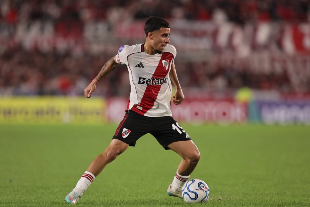 Kendry Páez y Eduardo Coudet en entrenamiento de River Plate previo al superclásico.