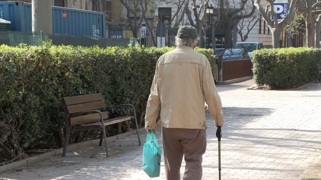 Calendario con fecha de cobro de la paga extra de verano para jubilados en 2026