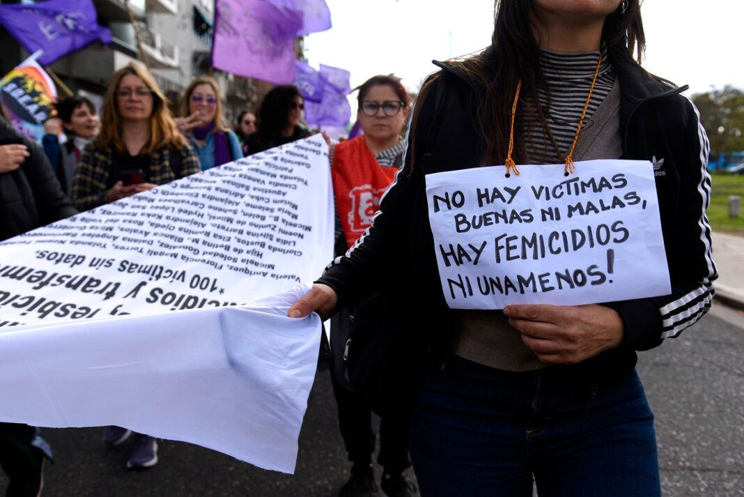 Gráfico con cifras de femicidios en Argentina durante los primeros cuatro meses del año